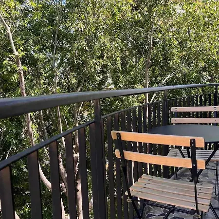 Daire Charming Two Bedroom With Balcony In *